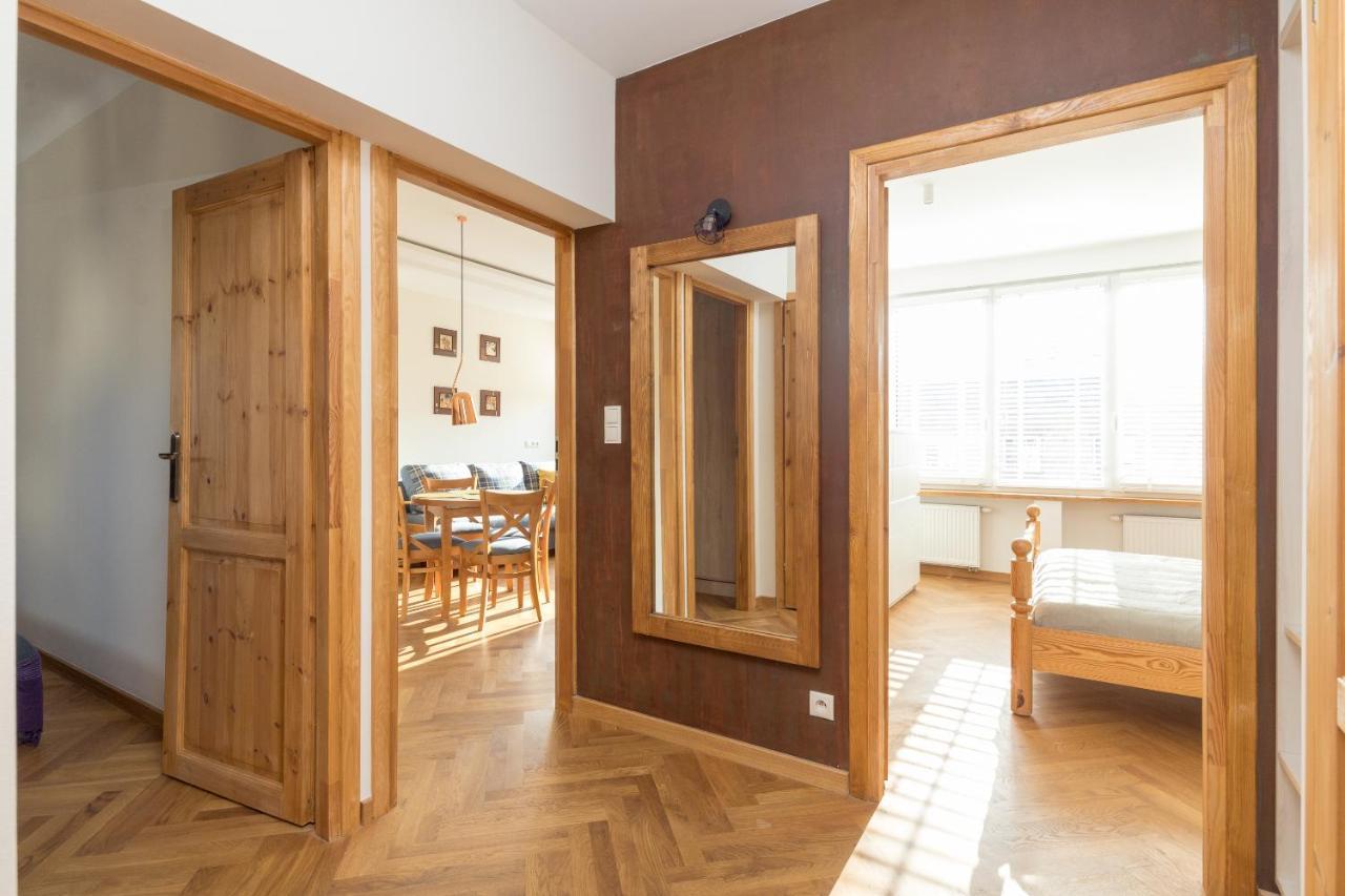 Piekna 2-Bedroom Apartment Варшава Экстерьер фото